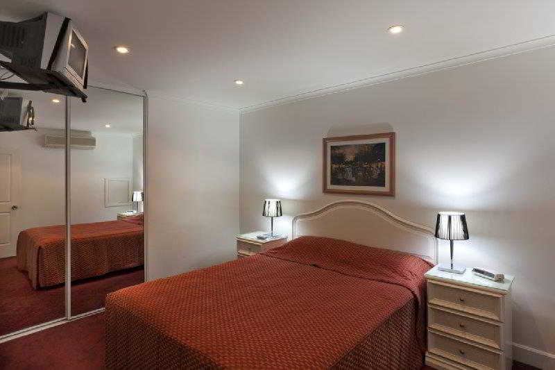 هتل Ensenada Motor Inn And Suites