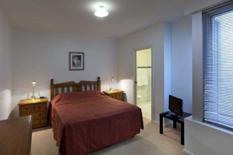 هتل Ensenada Motor Inn And Suites