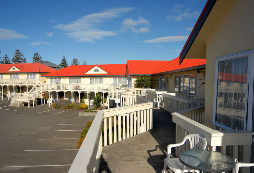 Fountain Court Motel