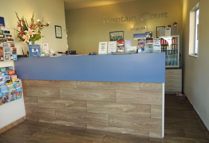 Fountain Court Motel