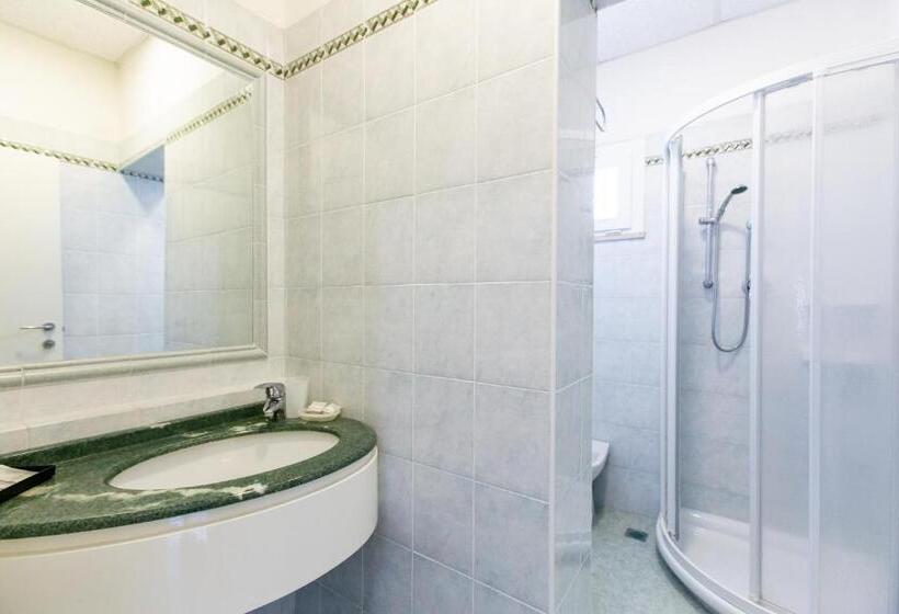 בית מלון כפרי Gardenia