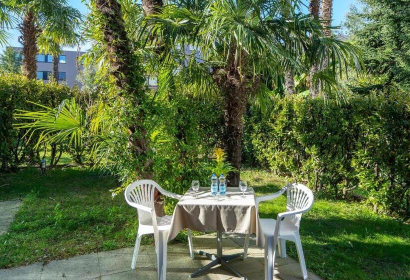 ホテル Garni Dei Fiori