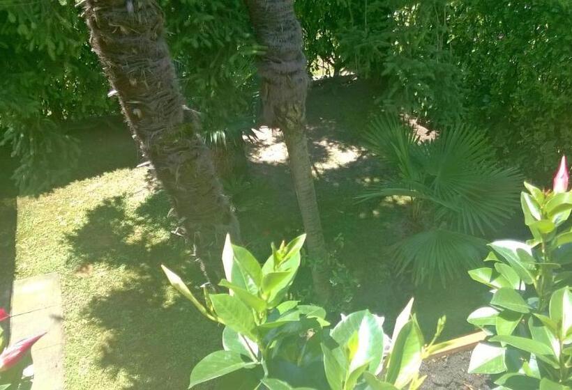 ホテル Garni Dei Fiori