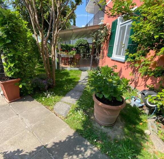 ホテル Garni Dei Fiori