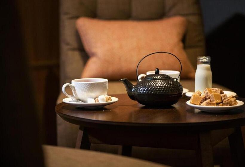 Glasgow West Hotel By Compass Hospitality