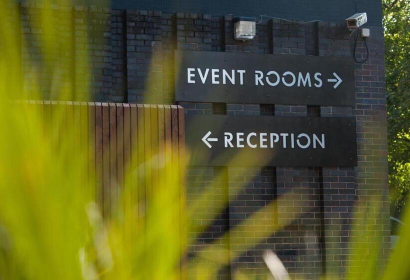 Glasgow West Hotel By Compass Hospitality