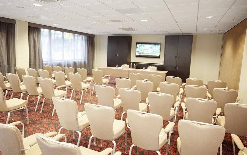 Отель Golden Tulip Leiden Centre