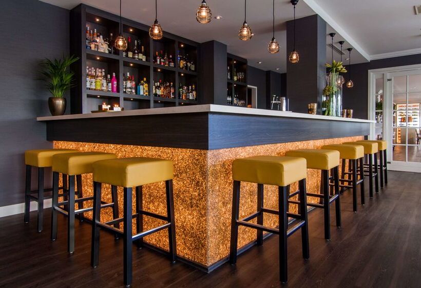 Отель Golden Tulip Leiden Centre