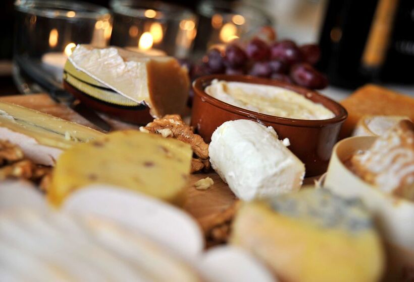 Отель Golden Tulip Leiden Centre