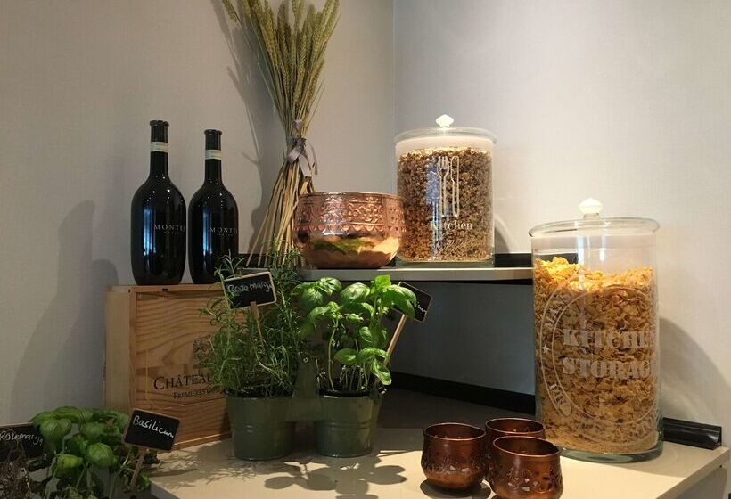 Отель Golden Tulip Leiden Centre