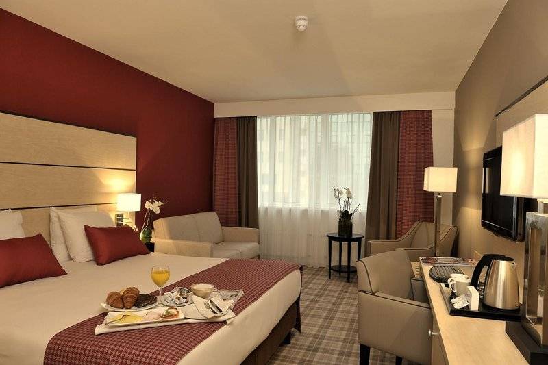 Отель Golden Tulip Leiden Centre