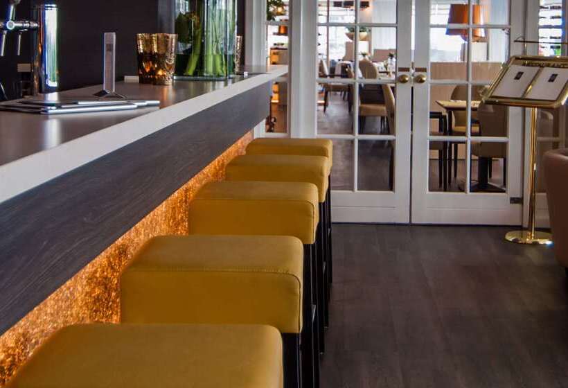 Отель Golden Tulip Leiden Centre