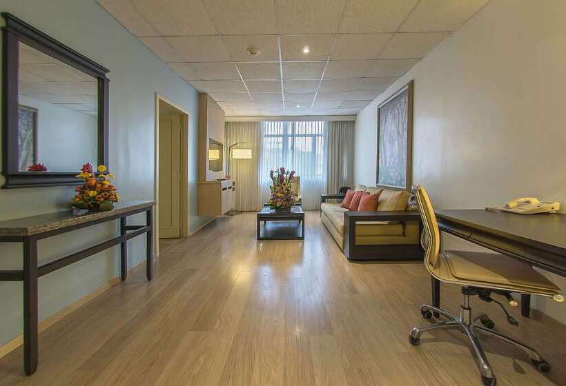 Grand Hotel Guayaquil, Ascend Hotel Collection