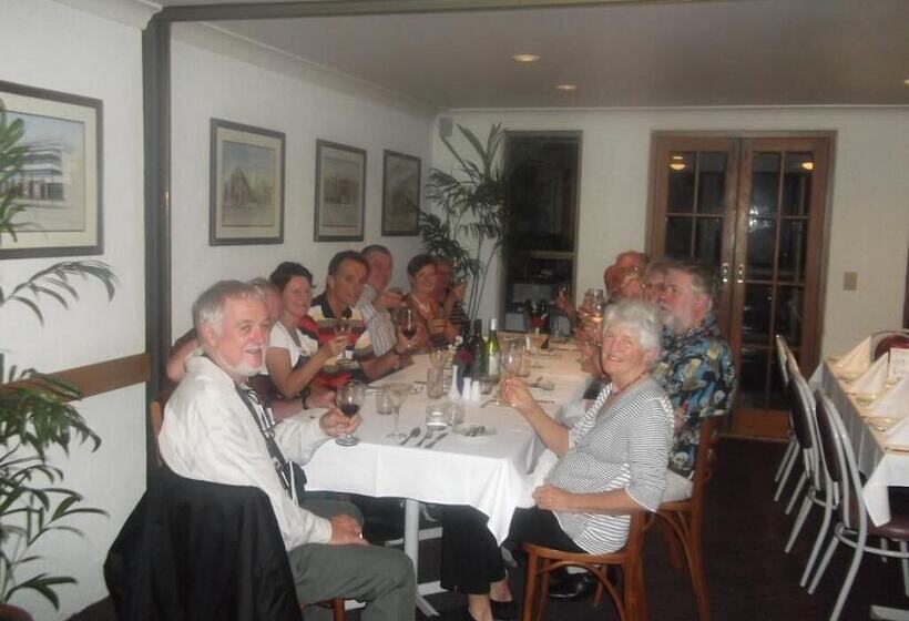 Отель Great Eastern Motor Inn Gympie