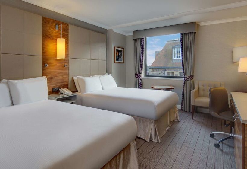ホテル Hilton Cambridge City Centre
