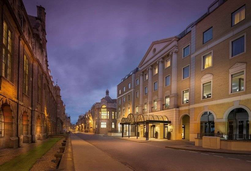 ホテル Hilton Cambridge City Centre