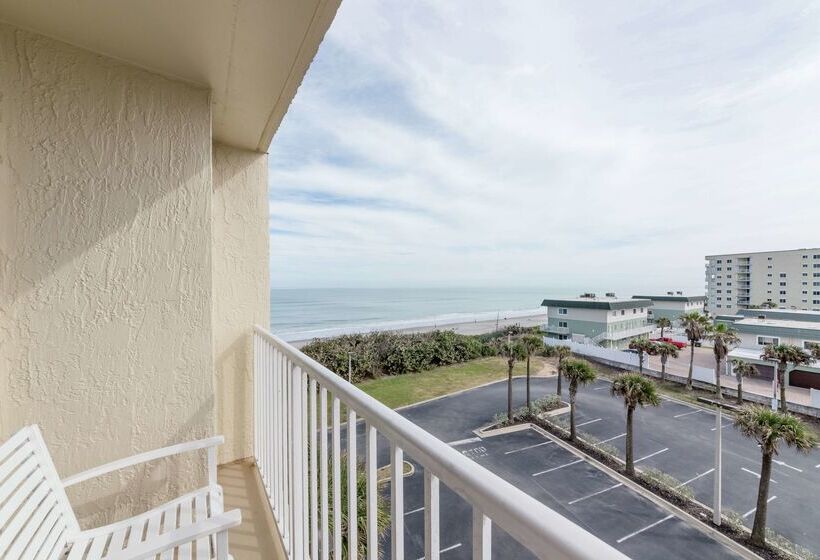 فندق Hilton Melbourne Beach Oceanfront