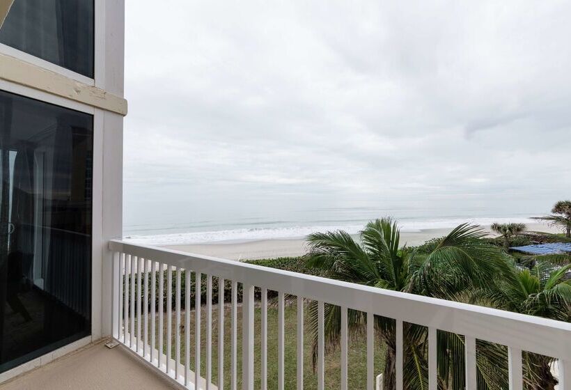 فندق Hilton Melbourne Beach Oceanfront