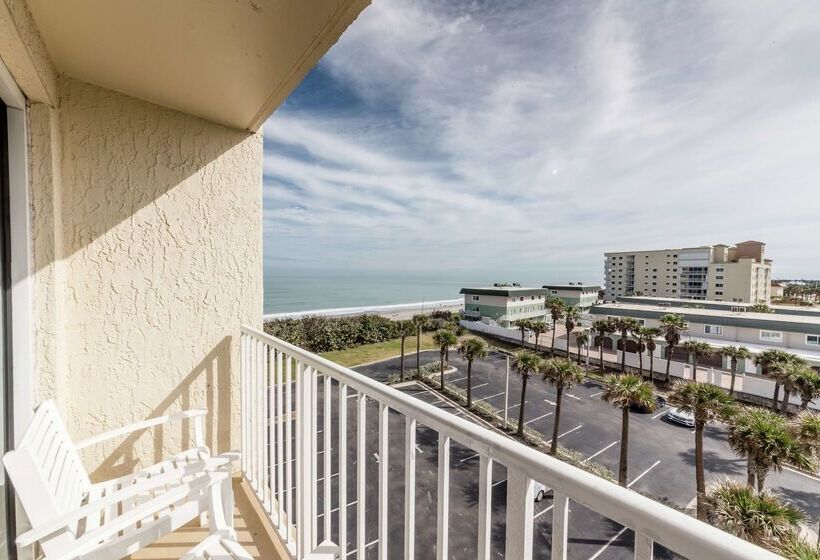 فندق Hilton Melbourne Beach Oceanfront