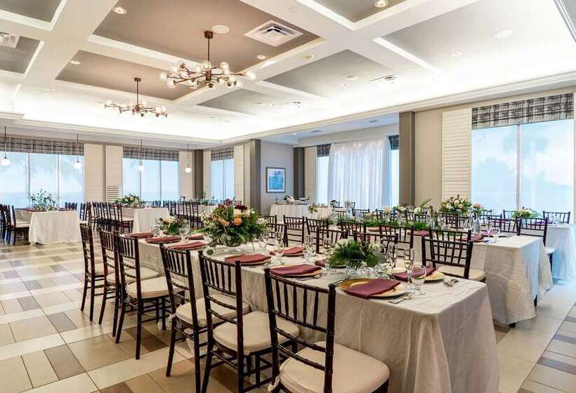 فندق Hilton Melbourne Beach Oceanfront