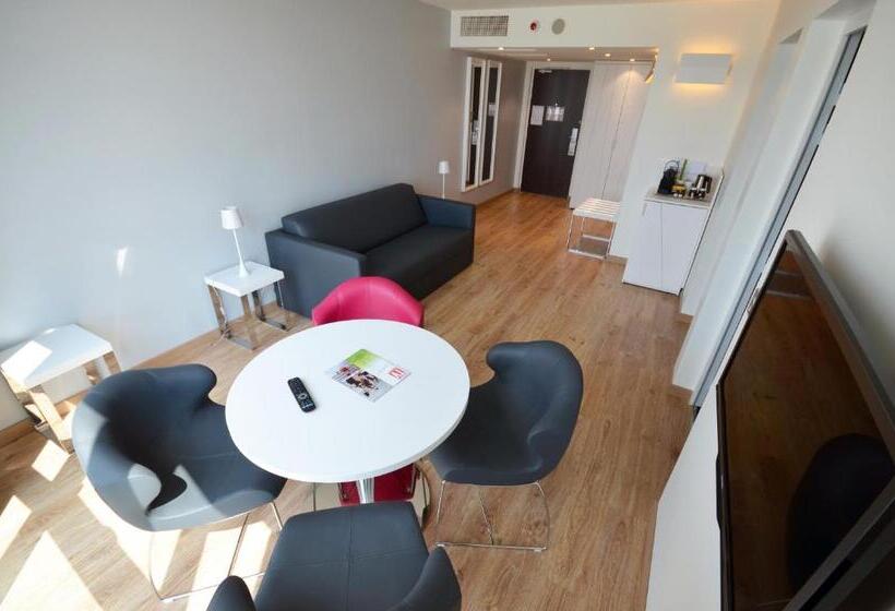 هتل Holiday Inn Dijon Toison D Or, An Ihg