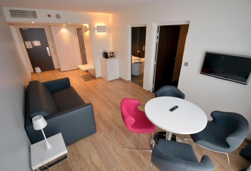 هتل Holiday Inn Dijon Toison D Or, An Ihg