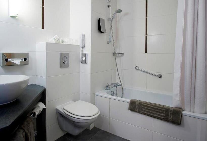 هتل Holiday Inn Dijon Toison D Or, An Ihg