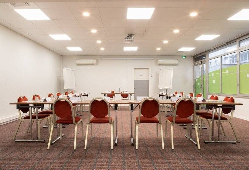 هتل Holiday Inn Express Amiens, An Ihg