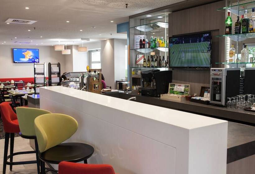 هتل Holiday Inn Express Amiens, An Ihg