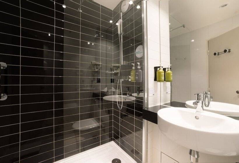 فندق Holiday Inn Express Amiens, An Ihg