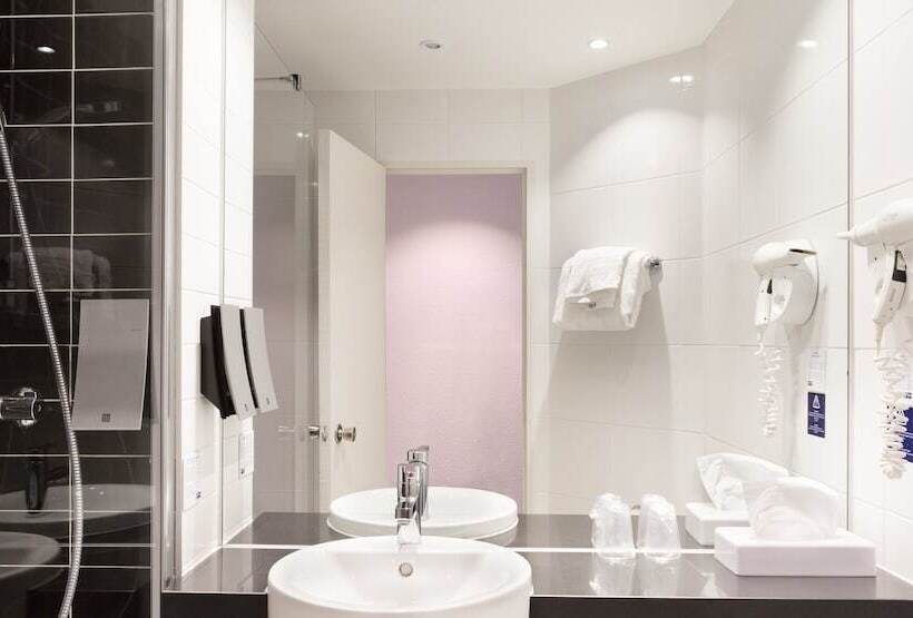 هتل Holiday Inn Express Amiens, An Ihg