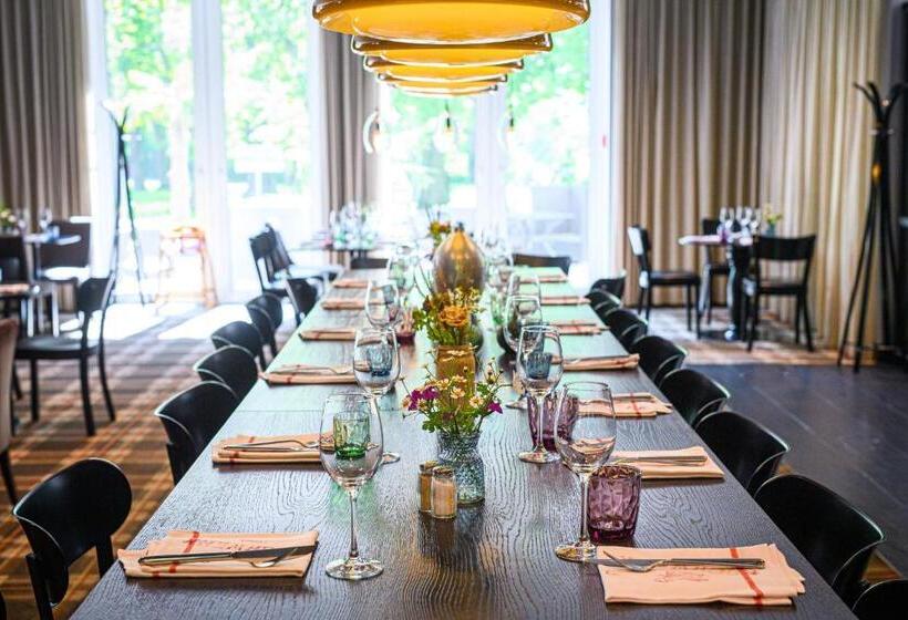 בית מלון כפרי Holiday Inn Lübeck, An Ihg