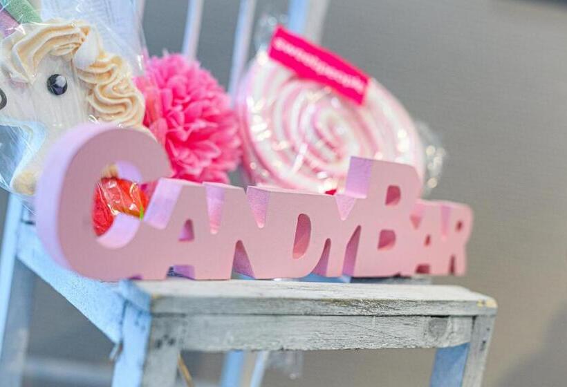 בית מלון כפרי Holiday Inn Lübeck, An Ihg