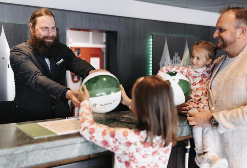 בית מלון כפרי Holiday Inn Lübeck, An Ihg