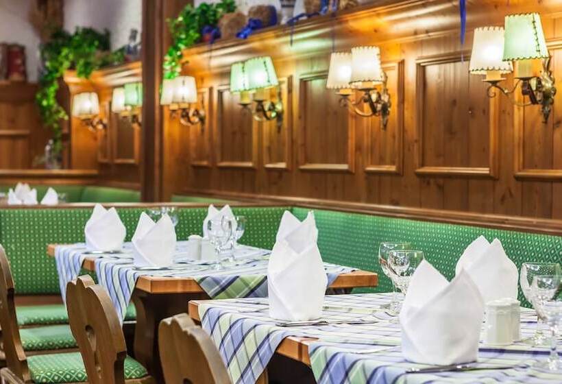 هتل Holiday Inn Munich South, An Ihg