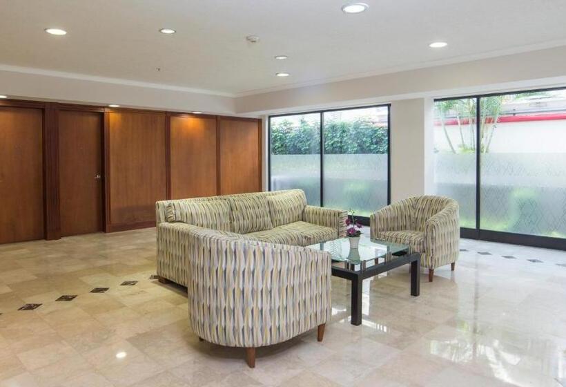 ホテル Holiday Inn Tuxtla Gutierrez, An Ihg