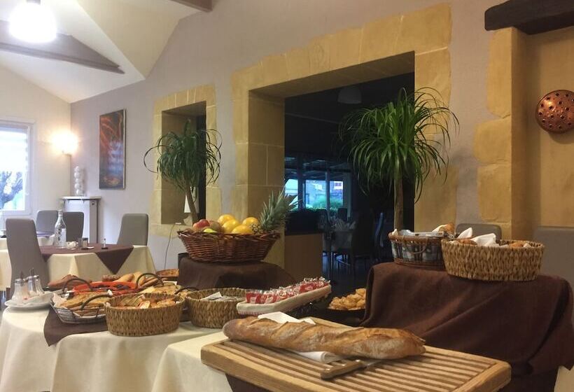 בית מלון כפרי Hôtel Aster Restaurant Aux Arcades