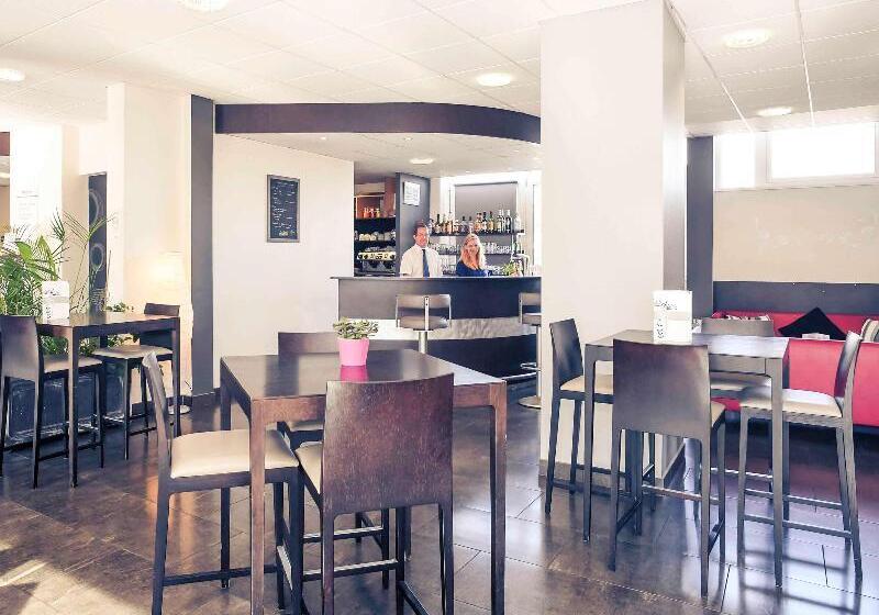 酒店 Hôtel Mercure Saintlô Centre