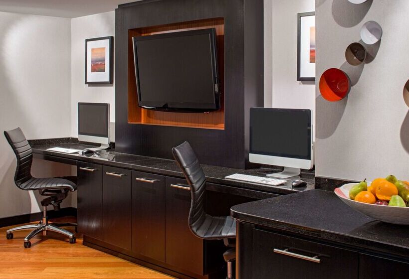 Отель Hyatt Regency Washington On Capitol Hill