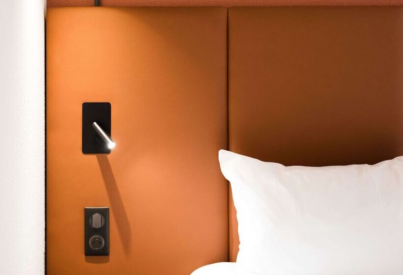 ホテル Ibis Port De Plaisance