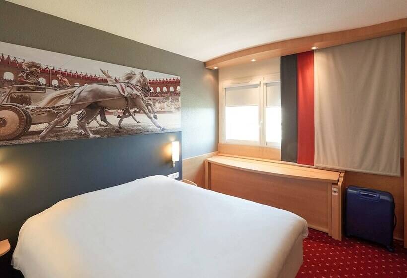هتل Ibis Cholet