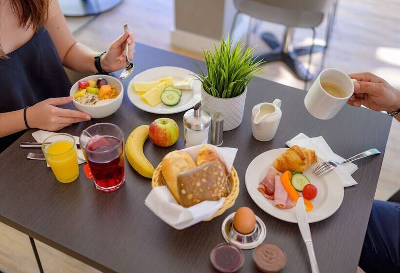 Ibis Hotel Frankfurt Messe West