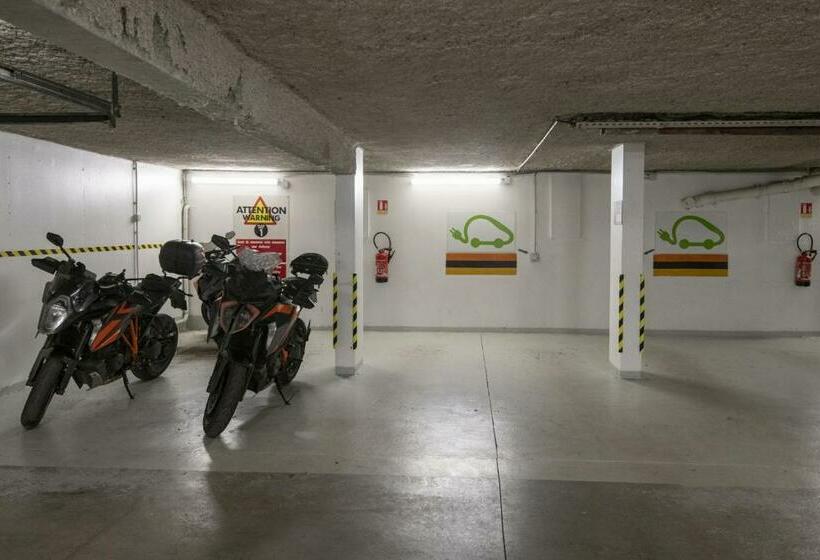 فندق Ibis Gap Centre