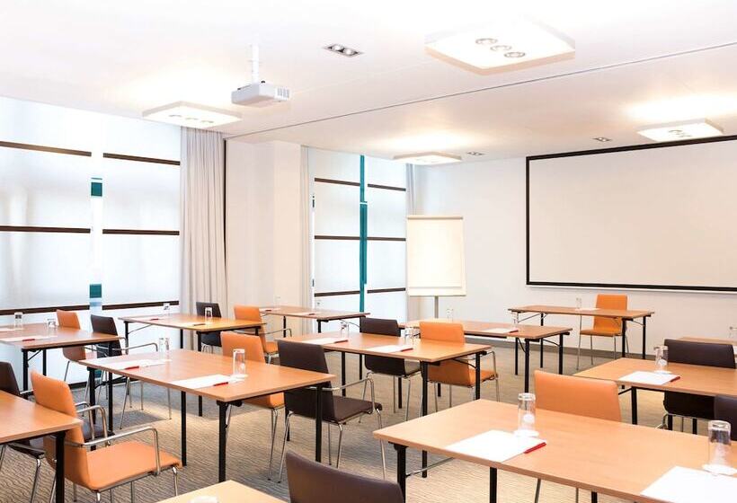 Отель Ibis Lausanne Crissier