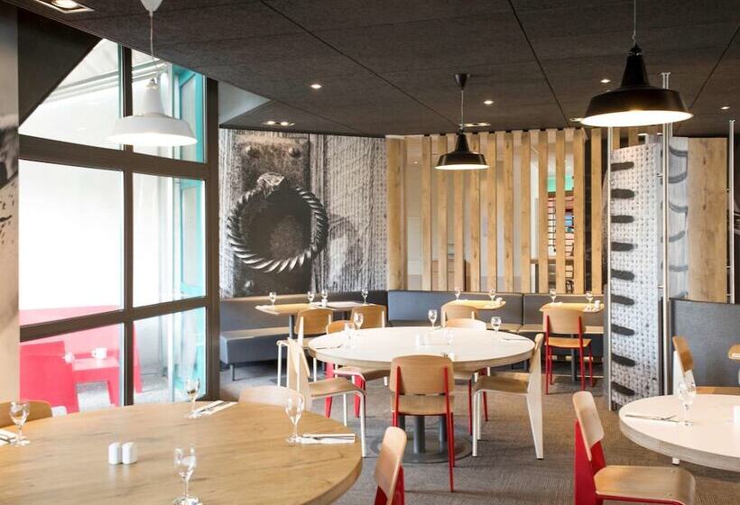 Отель Ibis Lausanne Crissier