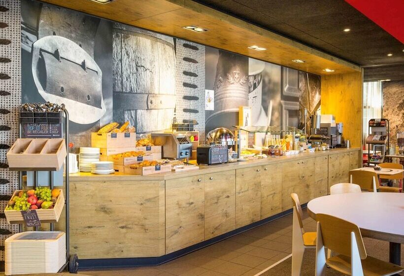 Отель Ibis Lausanne Crissier