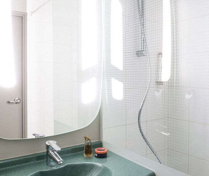 هتل Ibis Milano Ca Granda