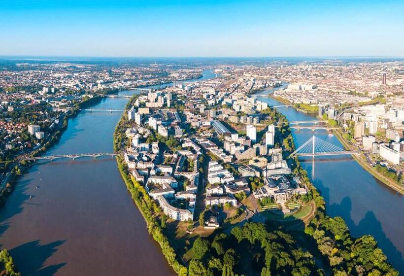 Отель Ibis Nantes Saint Herblain