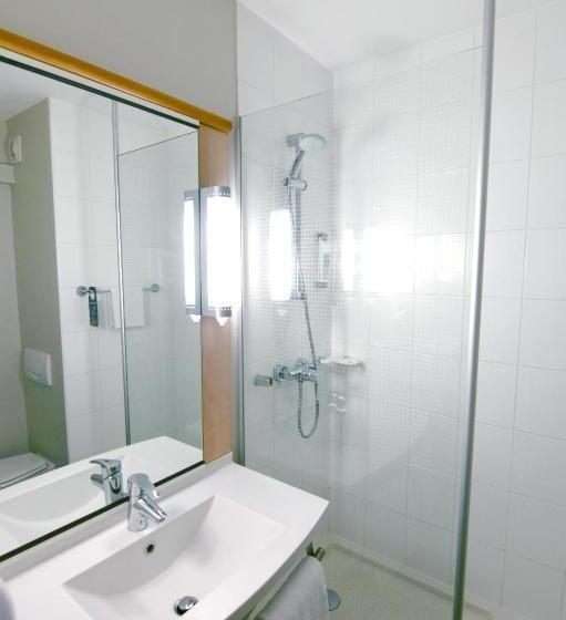 Отель Ibis Nantes Saint Herblain