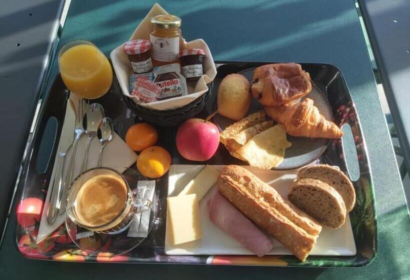 Отель Ibis Nantes Saint Herblain